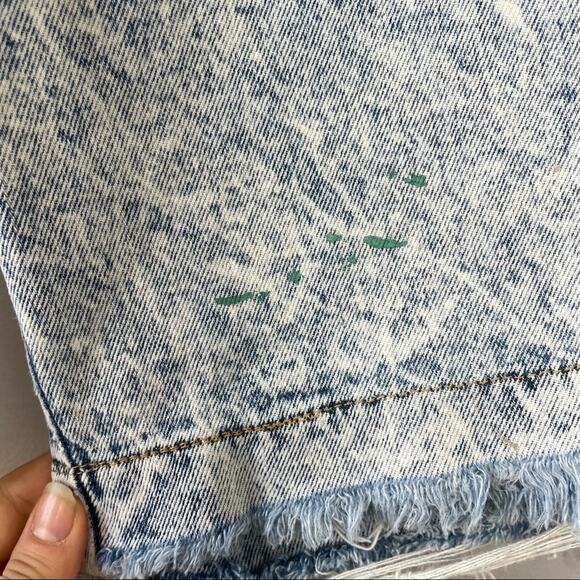 TARAZZIA SPORT Vintage Grunge High Waisted Pleated Acid Washed Denim Jean Shorts - Picture 8 of 9